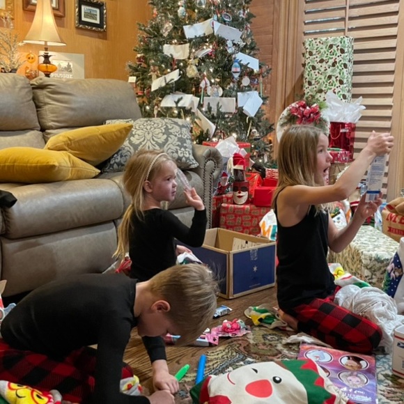 Dearforms Black & Red Buffalo Check 2-Piece Toddler Pajama Set - Picture 9 of 9